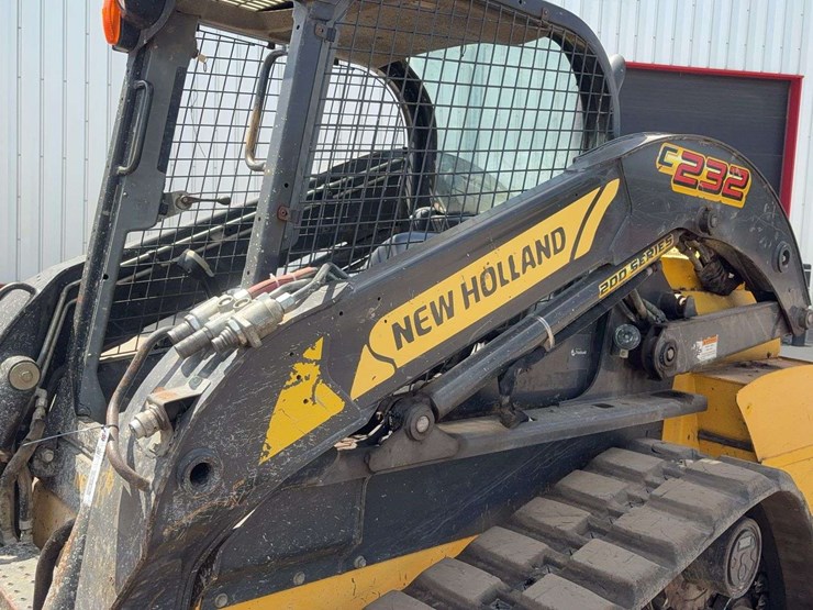 new-holland-c232-image-24