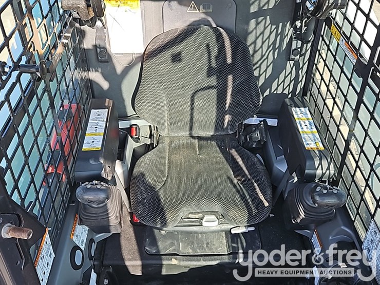 2022-bobcat-t870-image-25