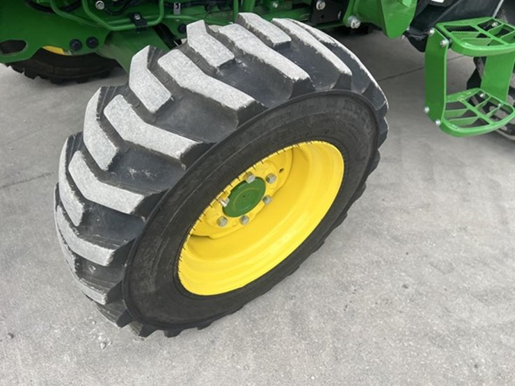 2024-john-deere-4066r-image-23