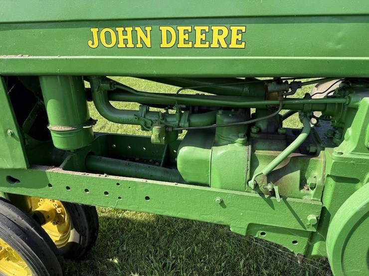 john-deere-b-image-9
