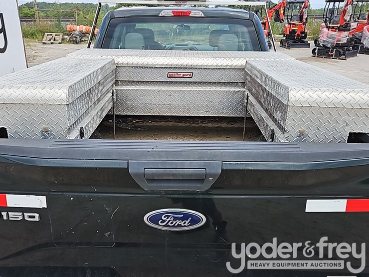 2016-ford-f150-image-8