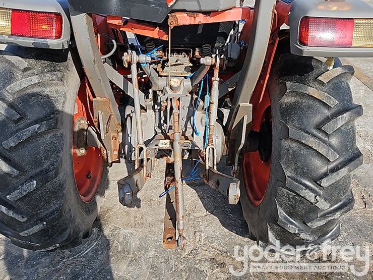 2014-kubota-l2501dt-image-14