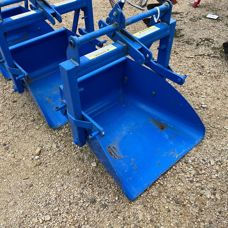 2012 NEW HOLLAND 30