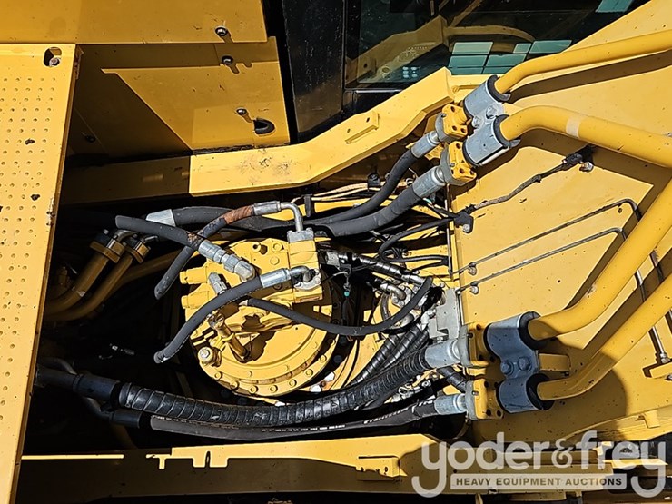 2017-caterpillar-336fl-image-34