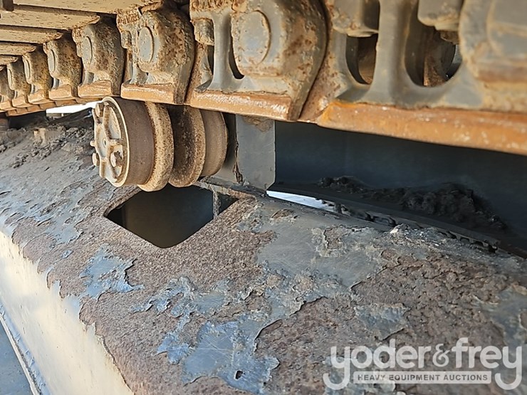 2019-volvo-ecr145el-image-11