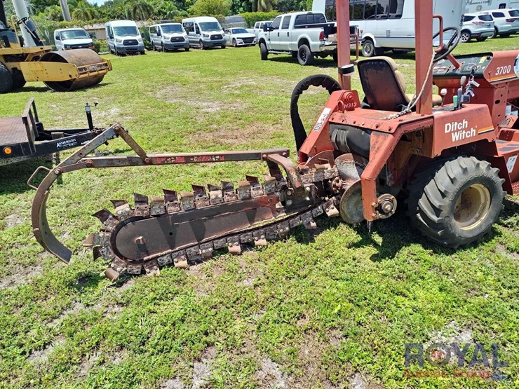 2000-ditch-witch-3700dd-image-24