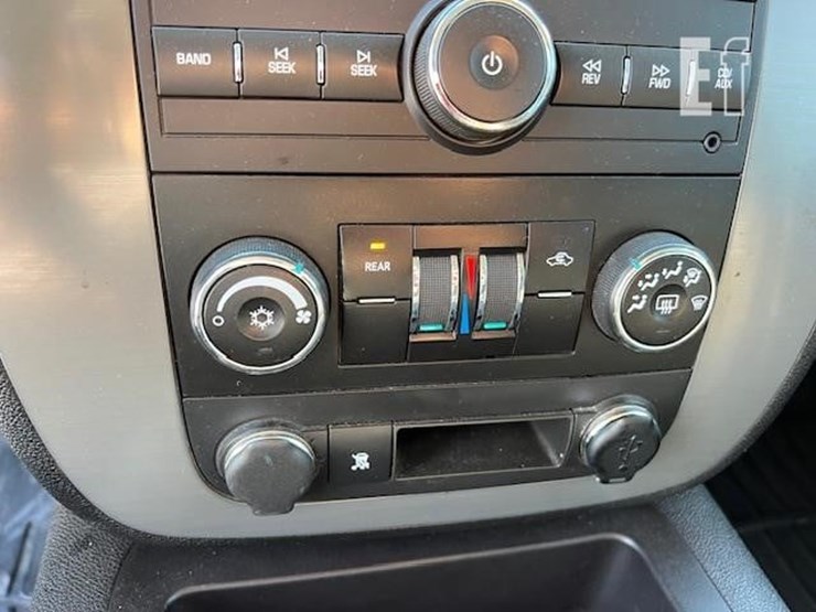 2011-gmc-yukon-xl-image-42