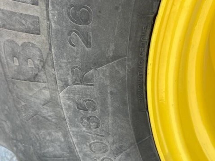 2014-john-deere-s670-image-43