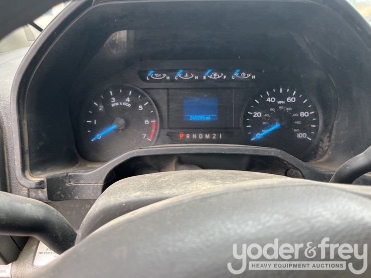 2017-ford-f350-sd-image-17