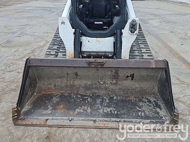 2019-bobcat-t740-image-14