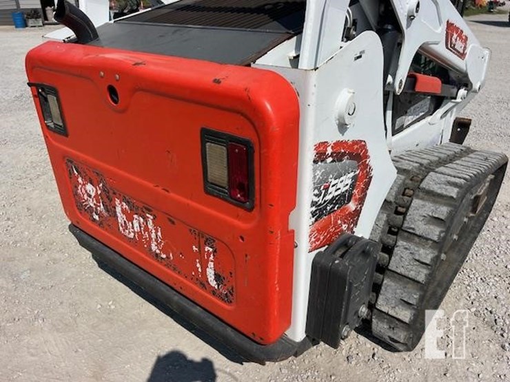2021-bobcat-t595-image-16