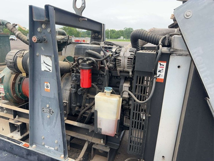 pioneer-4"-trash-pump-image-16