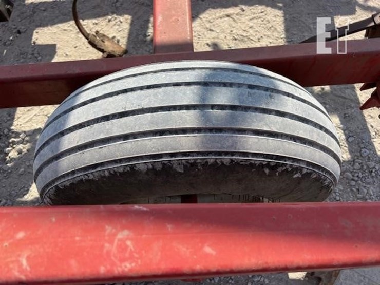 case-ih-4300-image-9