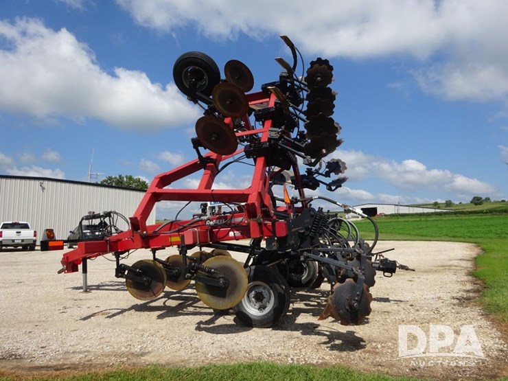 case-ih-5300-image-38