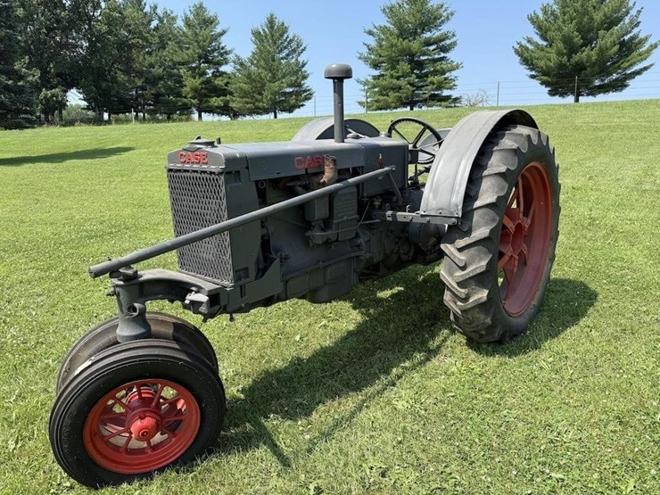 case-cc-tractor-image-1