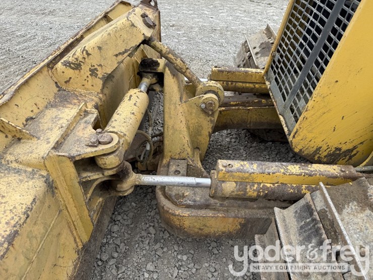 komatsu-d37p-5-image-19