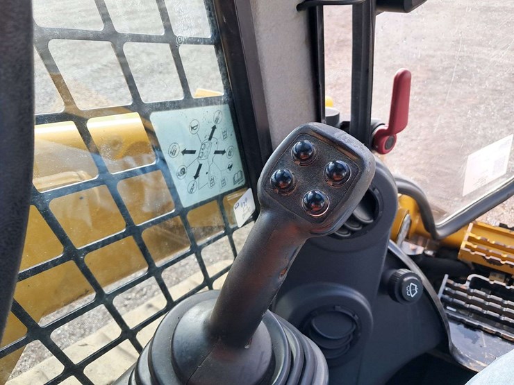 2017-caterpillar-279d-image-17