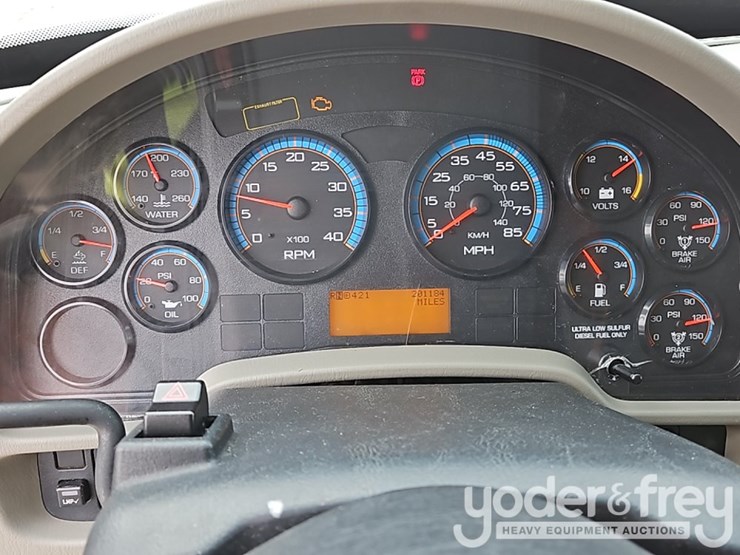2015-international-durastar-4300-image-47