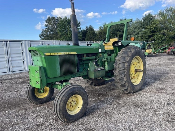 1972-john-deere-4320-image-2