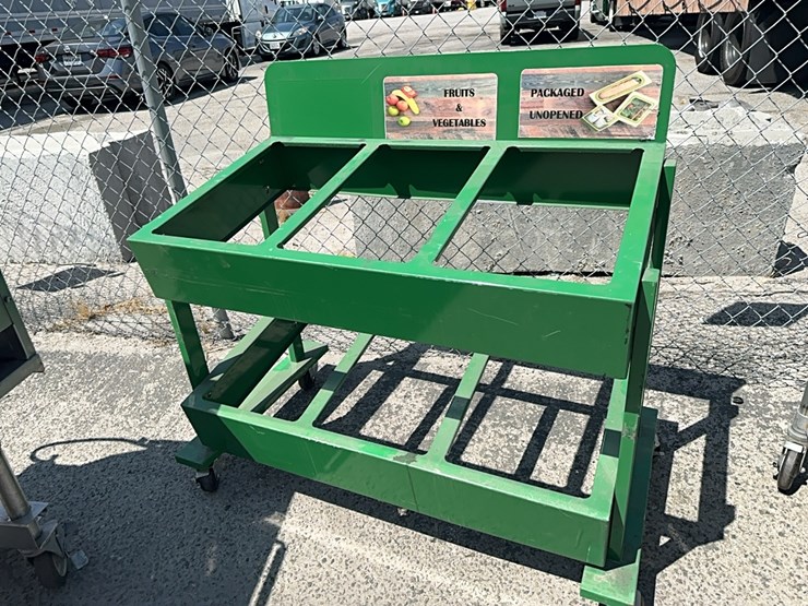 lot#----metal-table-&-fruit-rack-image-3