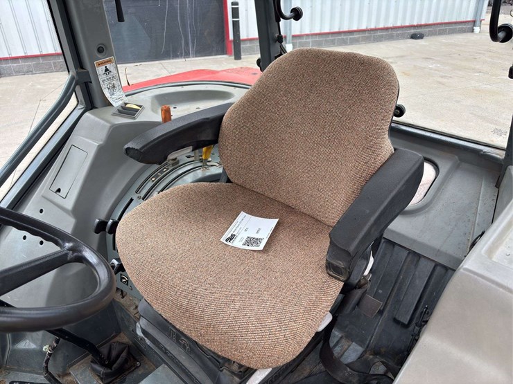 massey-ferguson-4225-image-22