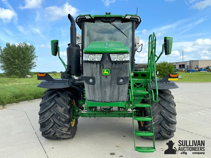 2022-john-deere-800r-image-2