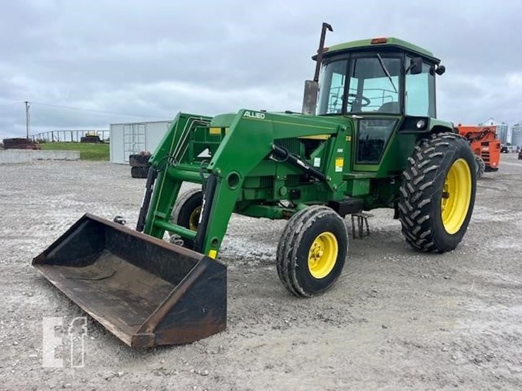 john-deere-4230-image-1