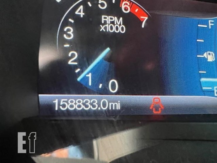 2015-ford-expedition-platinum-image-43