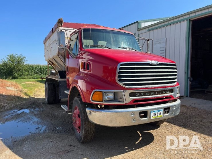 2001-sterling-l8500-image-4