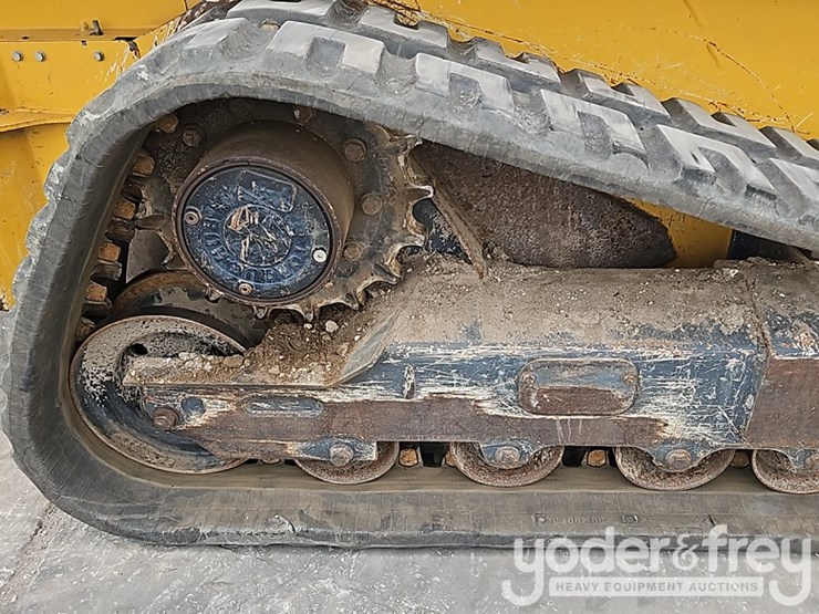 2020-deere-325g-image-9
