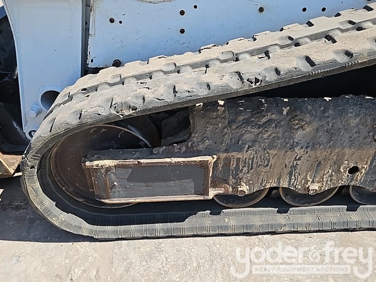 2017-bobcat-t590-image-17