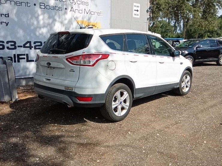 2014-ford-escape-se-image-5