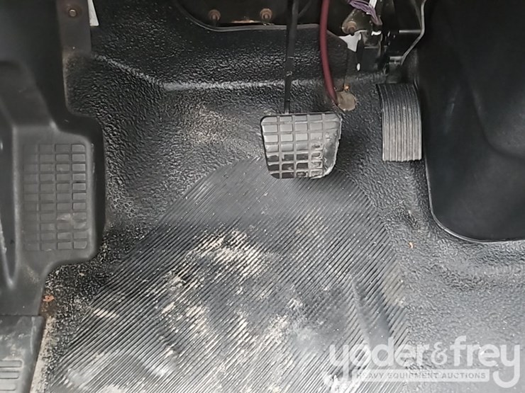 2015-international-durastar-4300-image-40