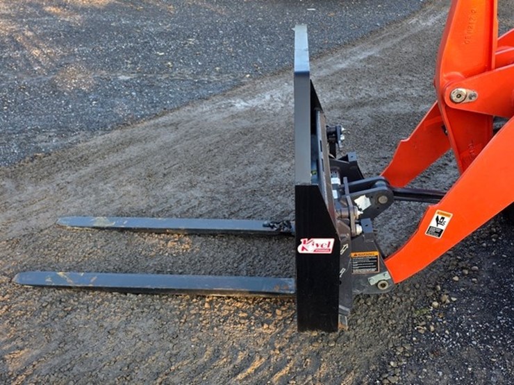 2023-kubota-r430-image-25