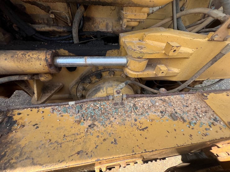 caterpillar-140g-image-15