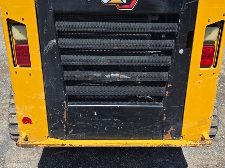 2021-caterpillar-289d3-image-17
