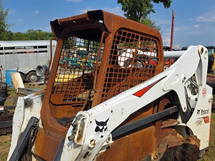 bobcat-t650-image-23