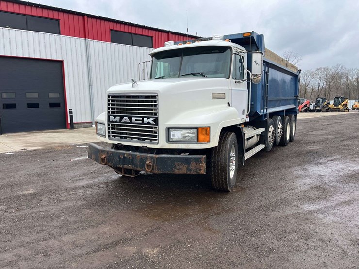 1999-mack-ch6-dump-truck-image-2