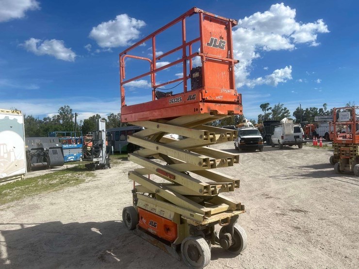 2018-jlg-2632es-image-2