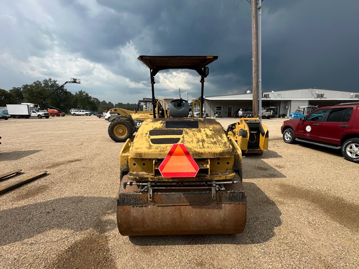 caterpillar-cb34xw-image-6