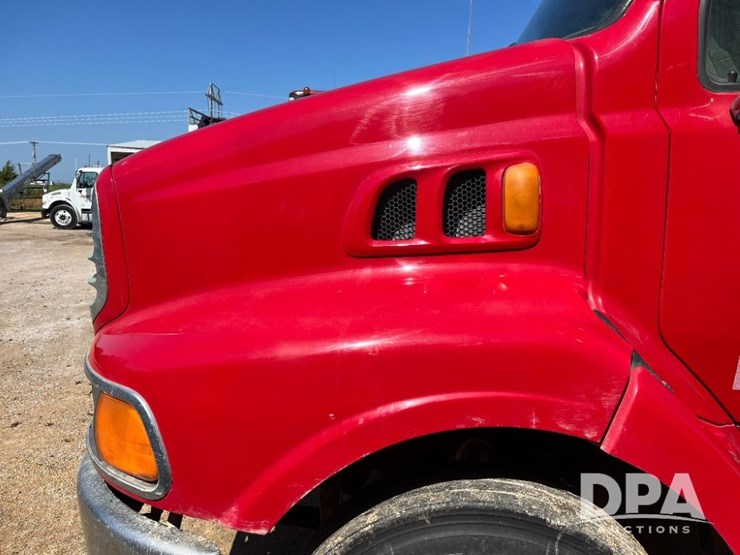 2001-sterling-l8500-image-13