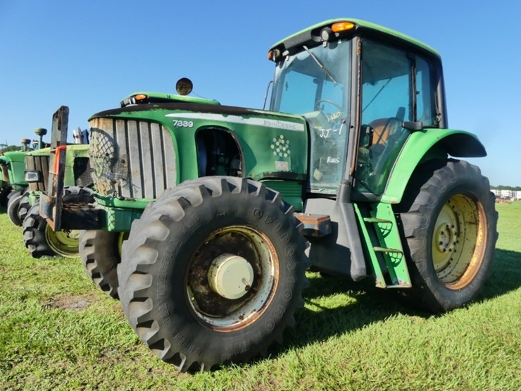 john-deere-7330-image-1