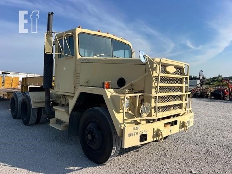 1983-am-general-m915a1-image-12