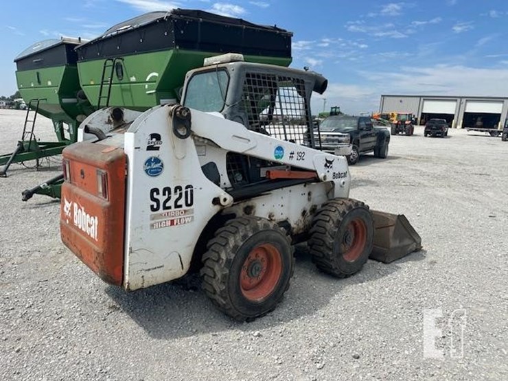 bobcat-s220-image-5