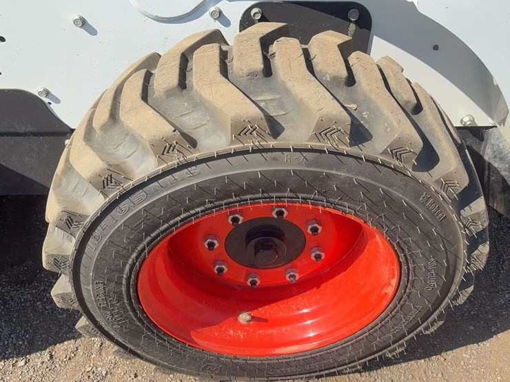 2024-bobcat-s590-image-5