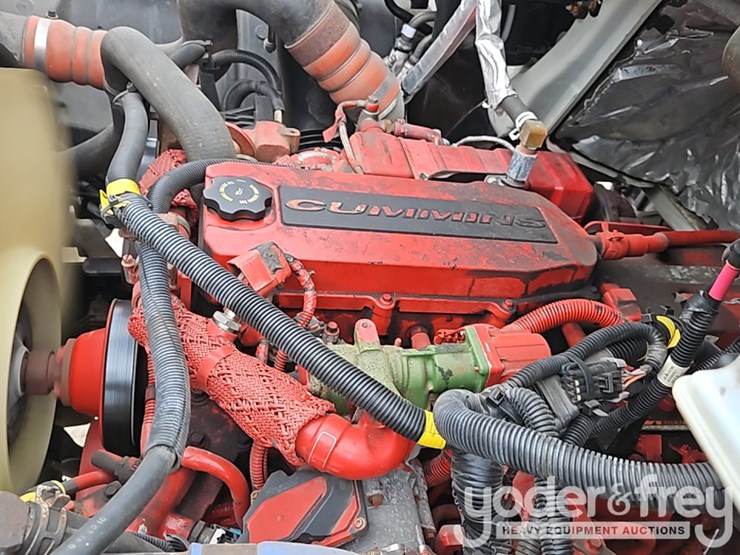 2015-international-durastar-4300-image-24