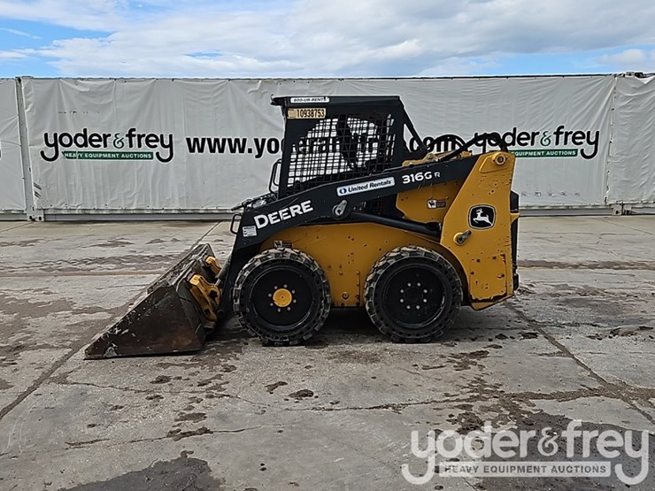 2019-deere-316gr-image-3