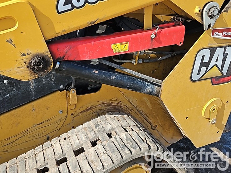 2023-caterpillar-259d3-image-16