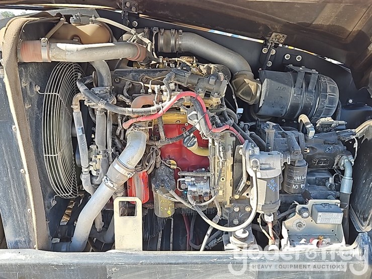2018-jlg-1055-image-20