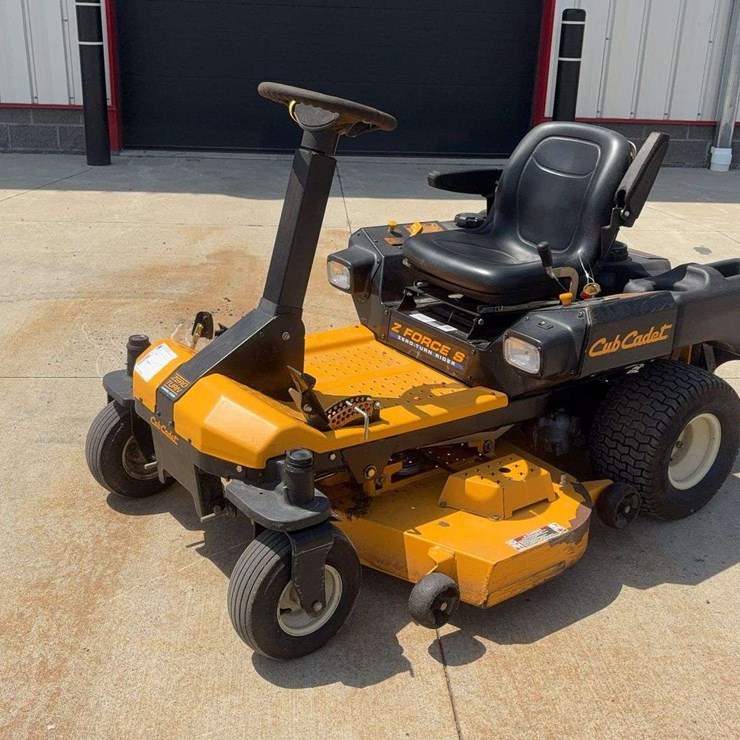 2012 CUB CADET RZTS54
